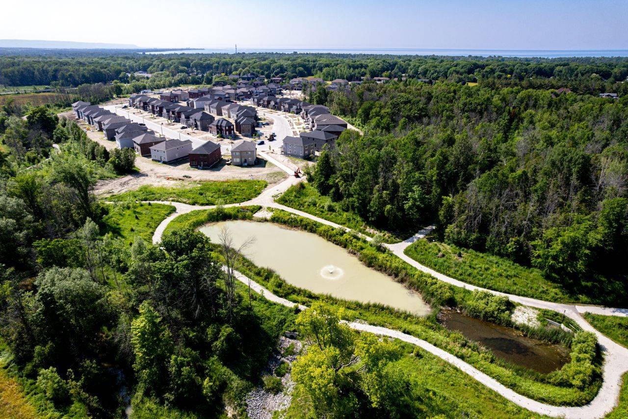 Wasaga Beach, ON L9Z 0R8,18 Amber DR