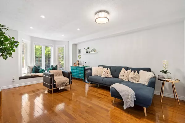Toronto W02, ON M6N 5C6,43 Viella ST