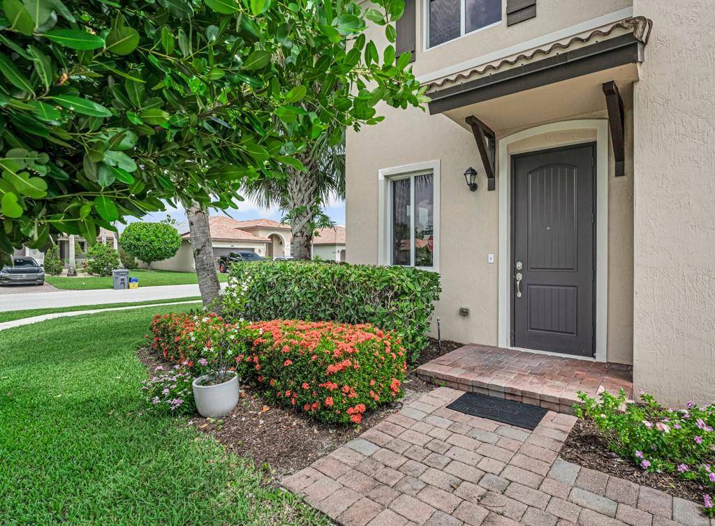 Lake Worth, FL 33463,7283 Prudencia Dr