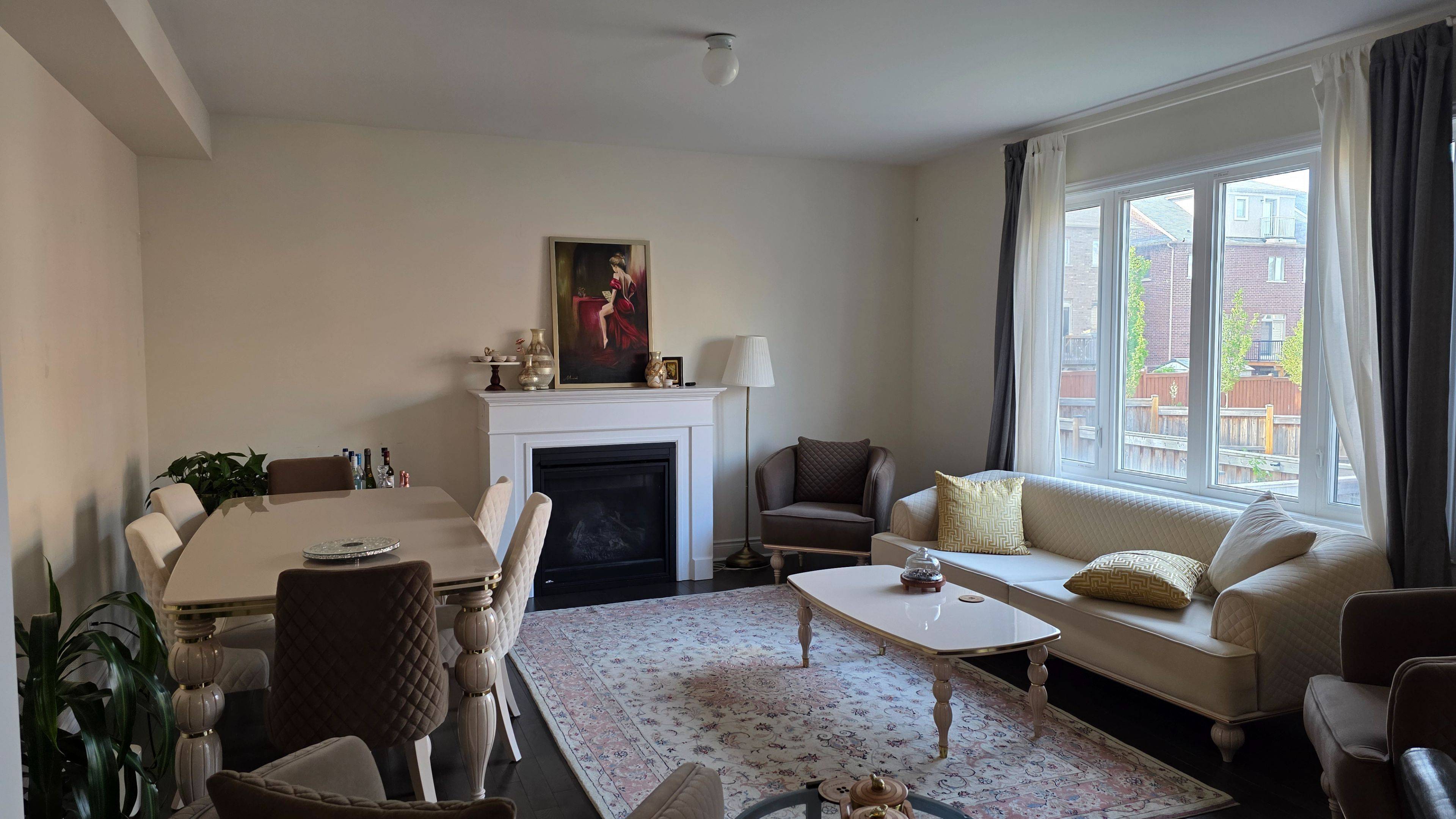 Newmarket, ON L3X 0B8,947 Sherman Brock CIR