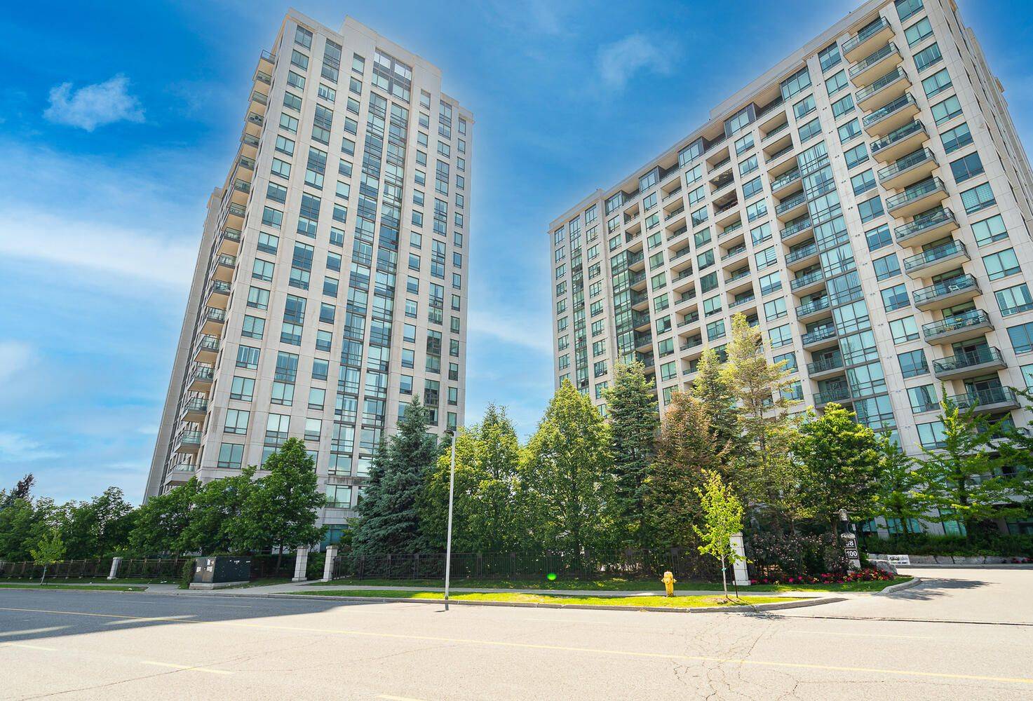 88 Promenade CIR #1205, Vaughan, ON L4J 9A4