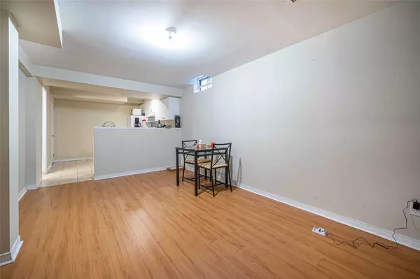 Richmond Hill, ON L4C 8G1,26 Dunbarton CT