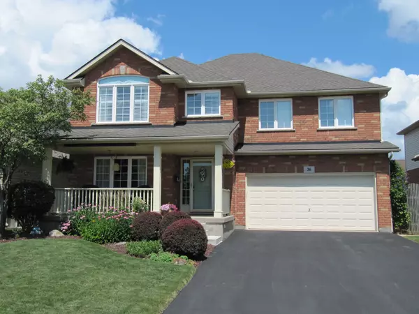 36 Honey Locust CIR, Thorold, ON L2V 5E2