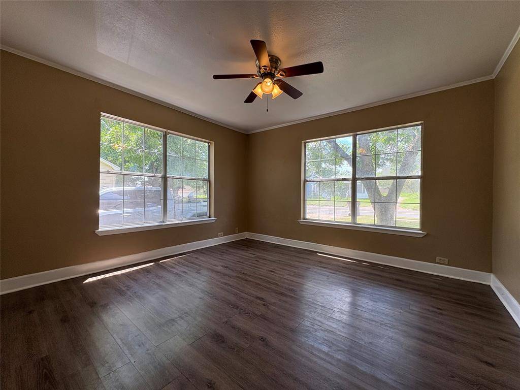 Paris, TX 75460,230 NE 20th