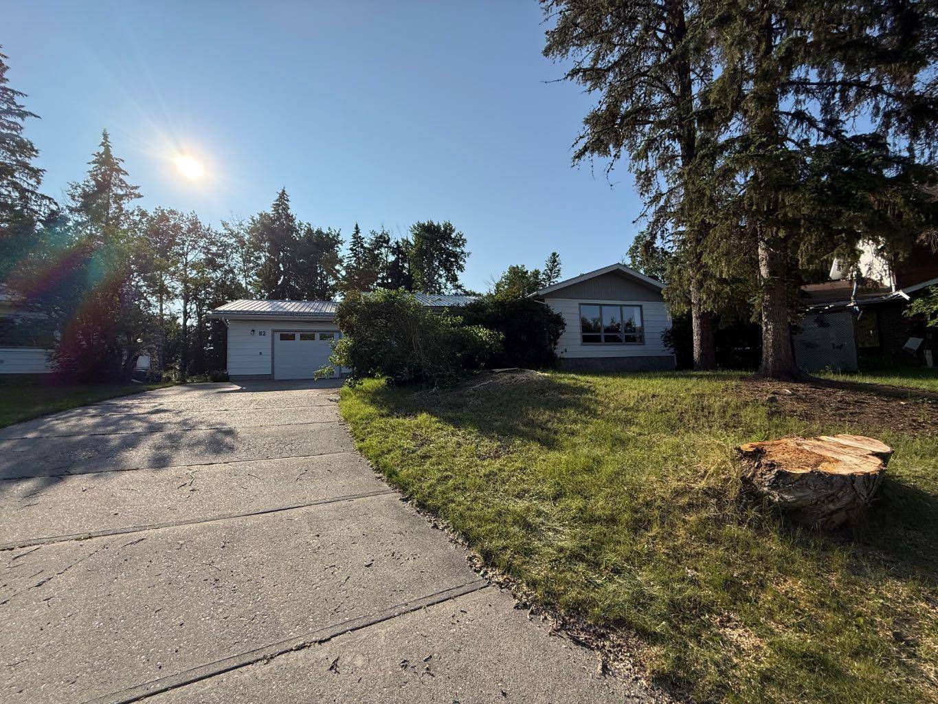 82 Feero DR, Whitecourt, AB T7S 1R5