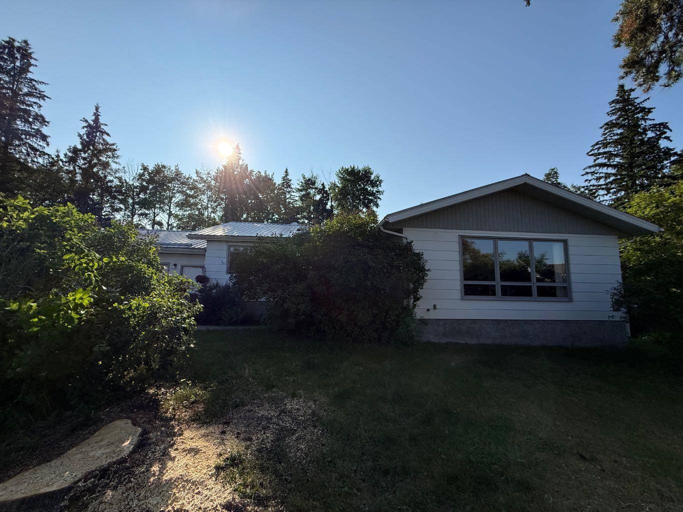 Whitecourt, AB T7S 1R5,82 Feero DR