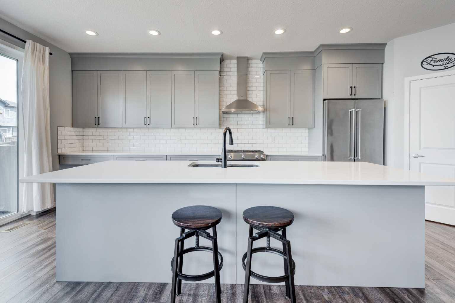 Calgary, AB T3M 3B6,10 Seton Parade SE
