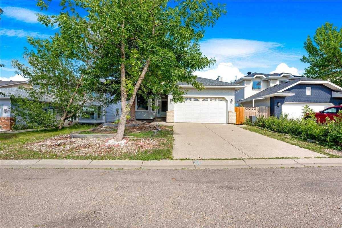 304 Sandpiper CIR Northwest, Calgary, AB T3K 3V1