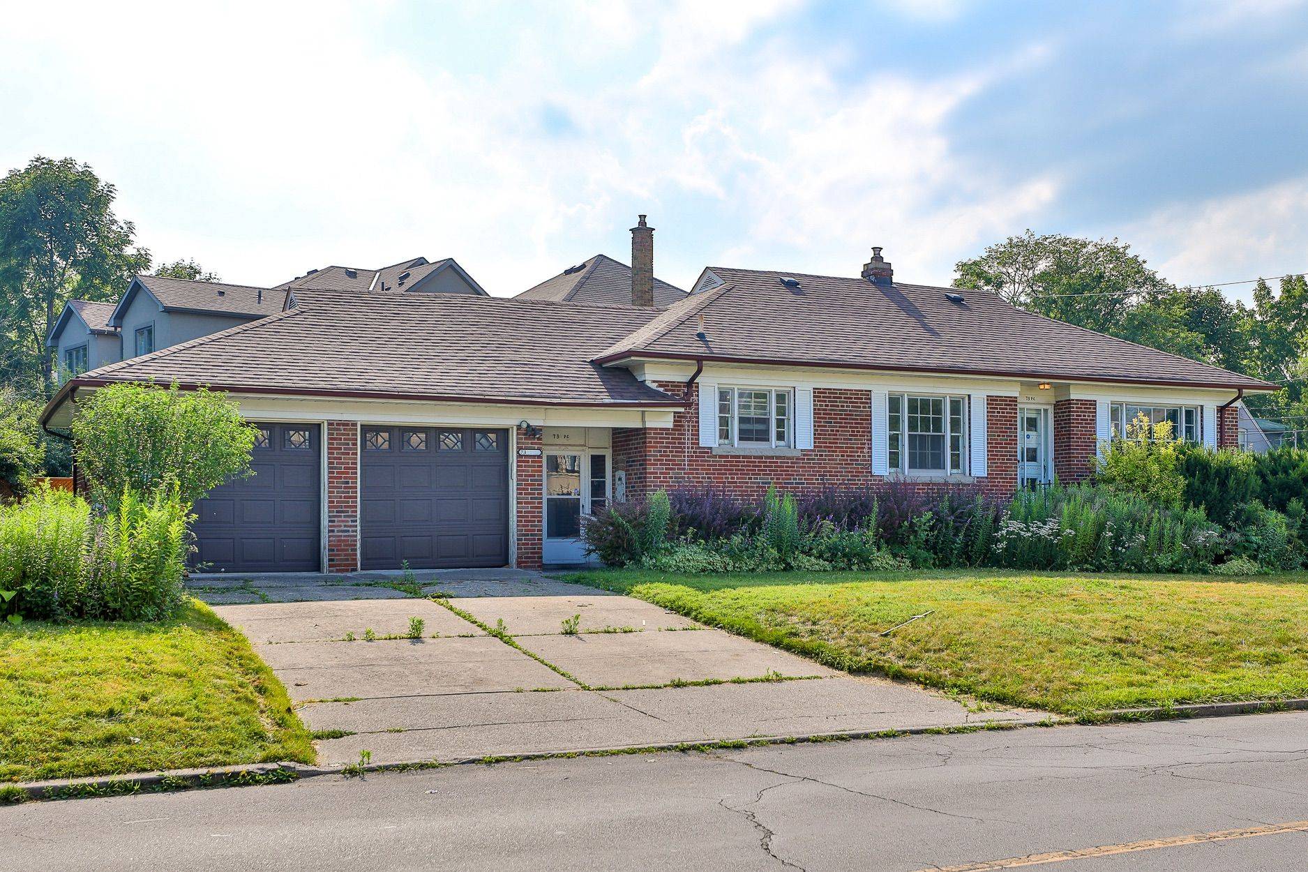 Toronto C04, ON M6A 2H4,73 Prince Charles DR