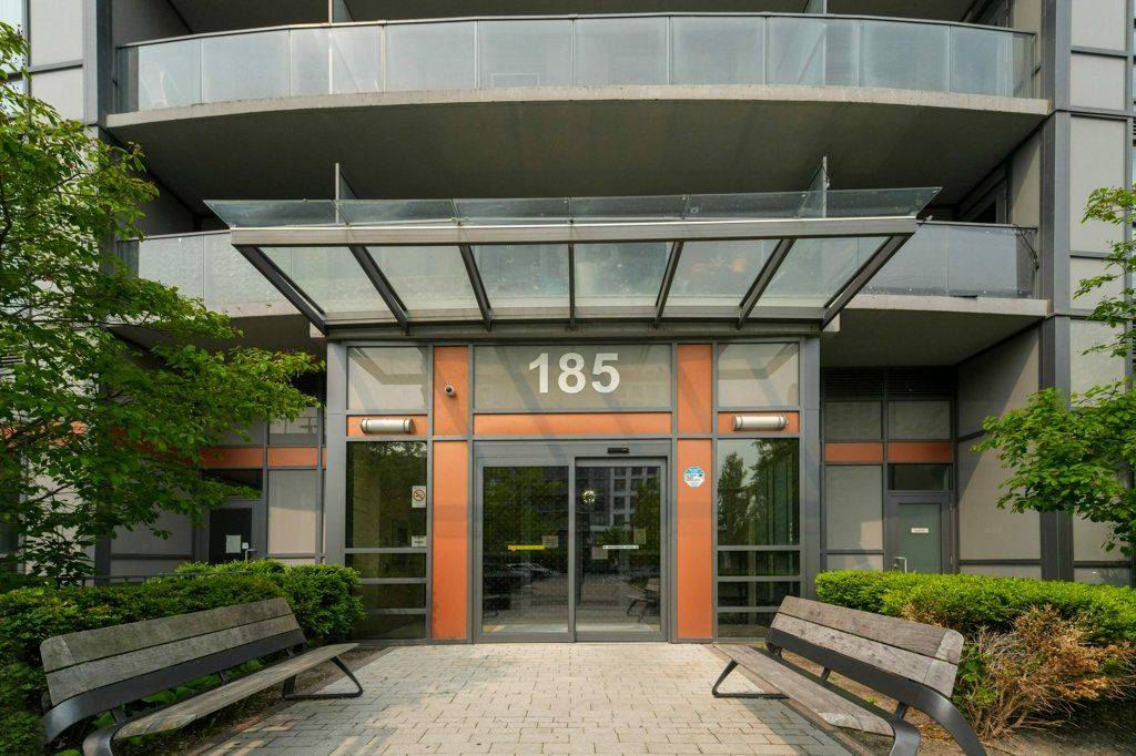 Toronto E05, ON M1T 0A4,185 Bonis AVE #802