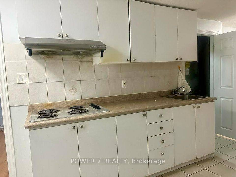 Toronto E07, ON M1V 3P6,58 Wilderness DR #Bsmt