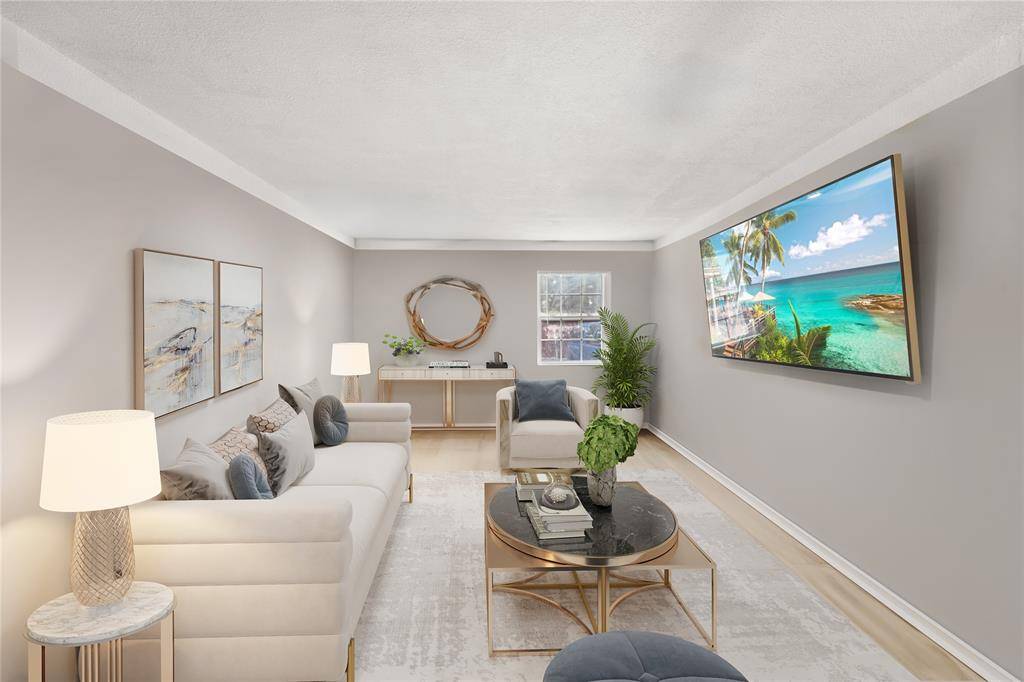 Hollywood, FL 33021,5701 Mckinley St