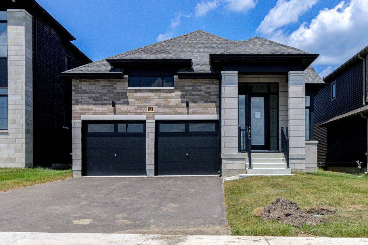 11 Sun Valley AVE, Wasaga Beach, ON L9Z 0N6