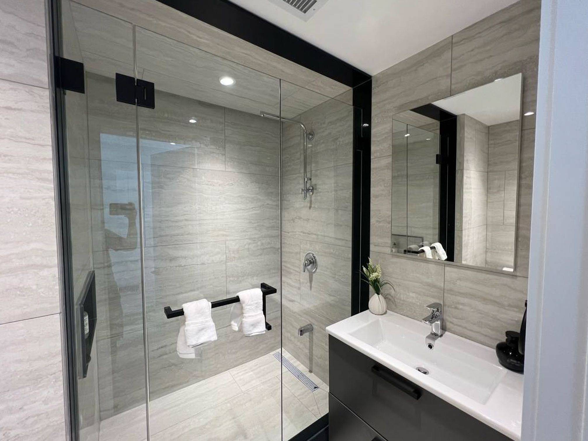 Toronto W03, ON M6N 4A1,21 Batavia AVE #Unit 4