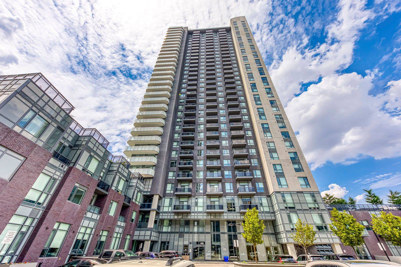 Mississauga, ON L4Z 0C6,8 Nahani WAY #3120