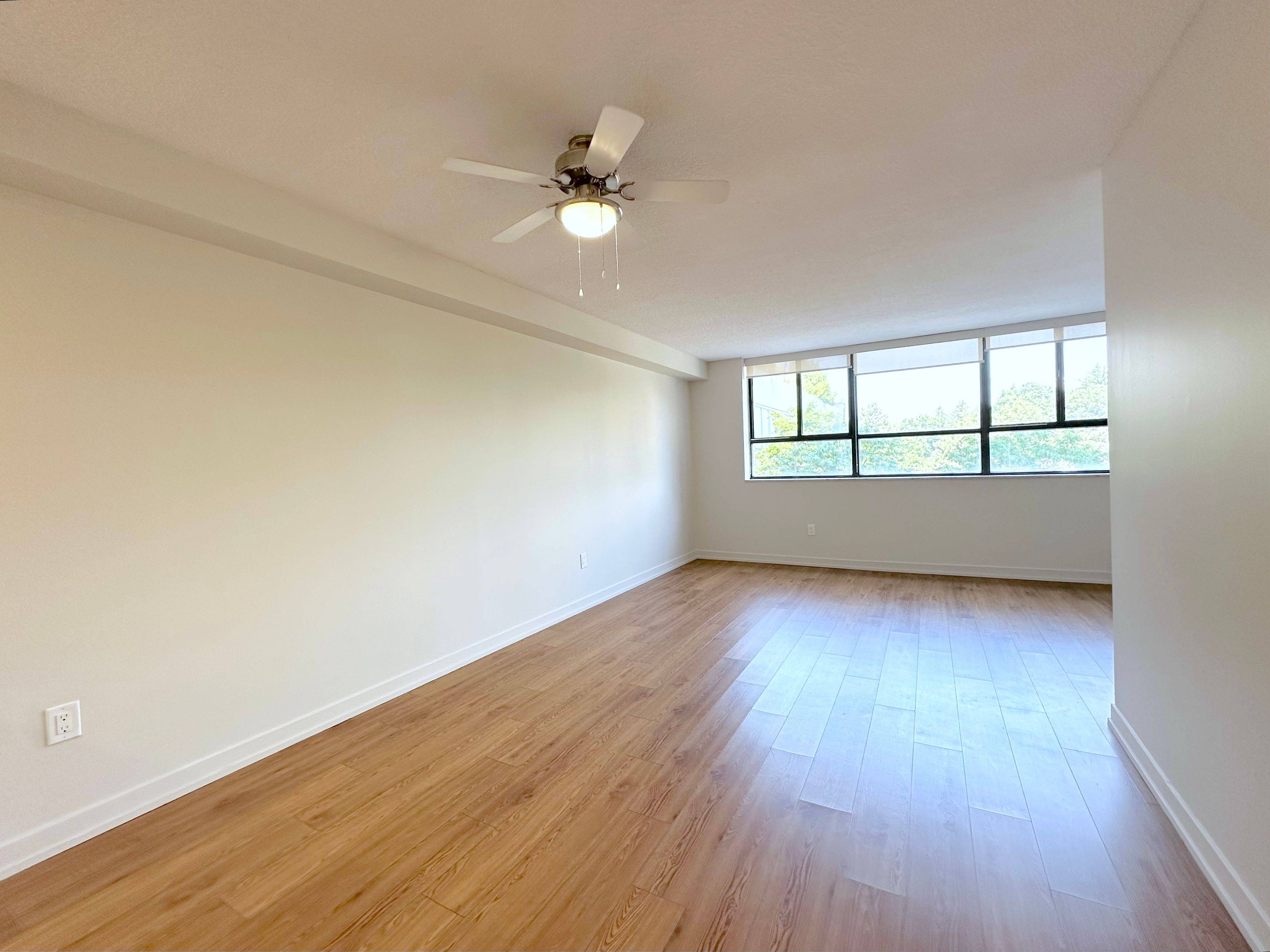 Brampton, ON L6T 4A8,190 Clark BLVD #311