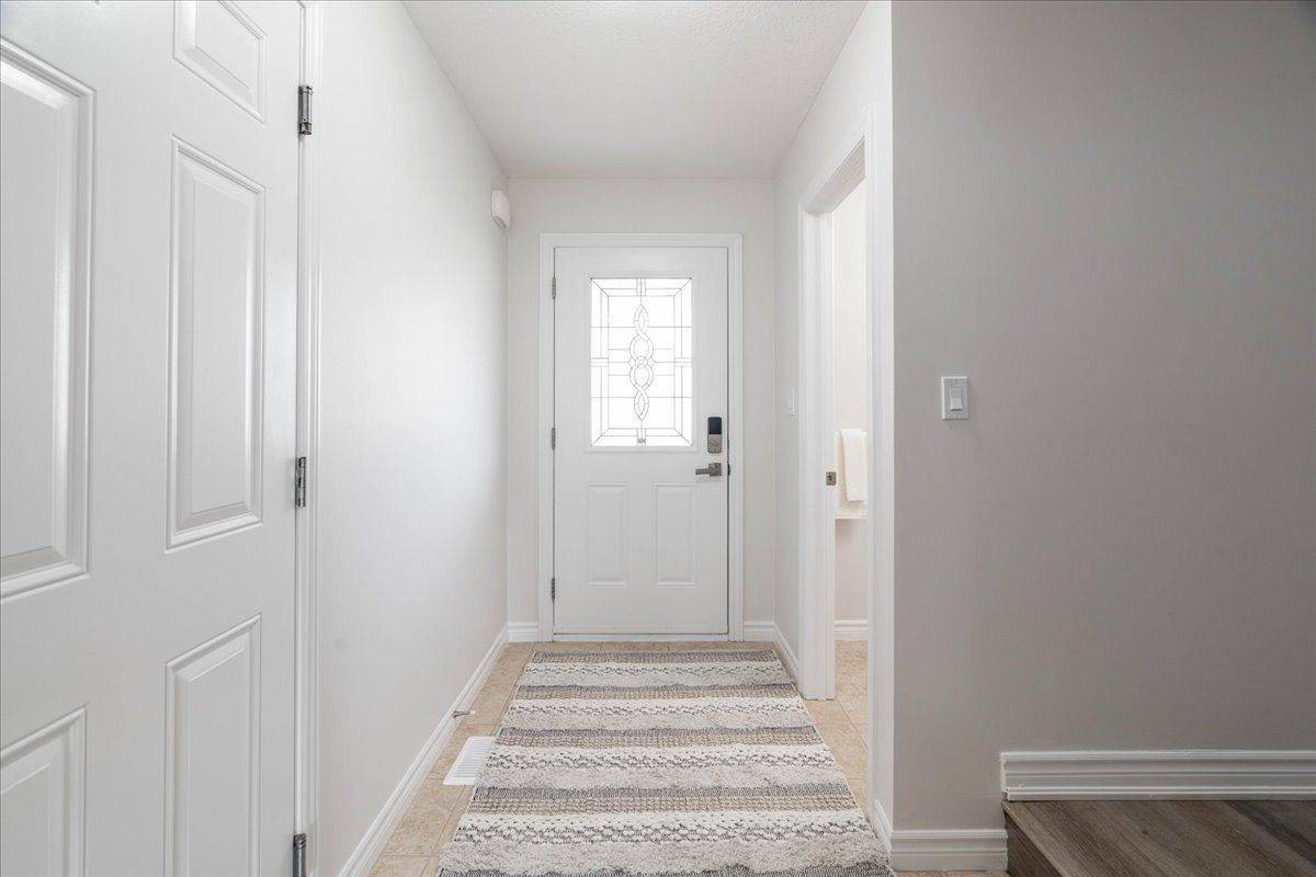 London South, ON N6M 0B3,2445 Asima DR