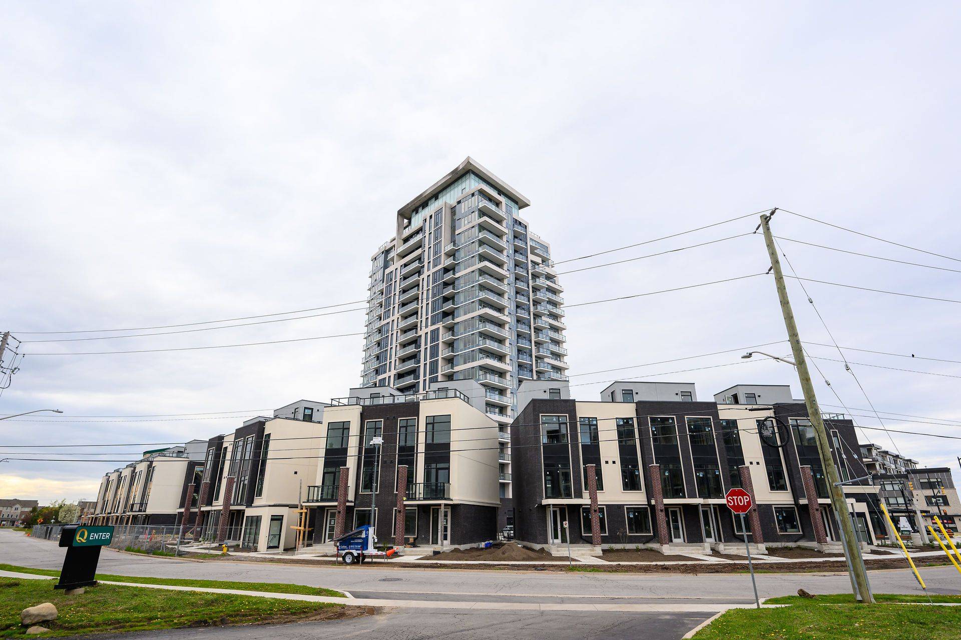 Grimsby, ON L3M 4E8,385 Winston RD #1601