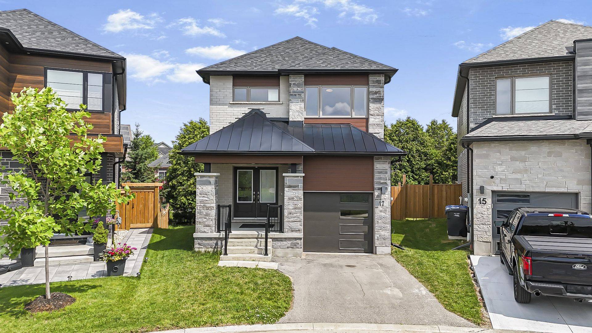 Guelph, ON N1G 0H2,17 Ferris CIR