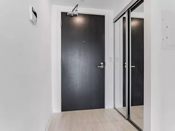 501 Yonge ST #2011, Toronto C08, ON M4Y 0G8
