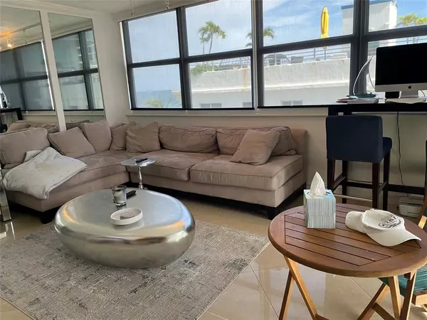 Fort Lauderdale, FL 33304,209 N Fort Lauderdale Beach Blvd #4G