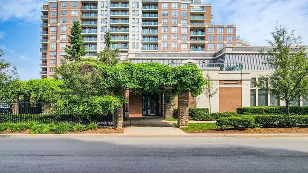Richmond Hill, ON L4C 0T6,330 Red Maple RD #103
