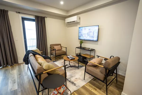 Toronto W03, ON M6N 4A1,21 Batavia AVE #Unit 3