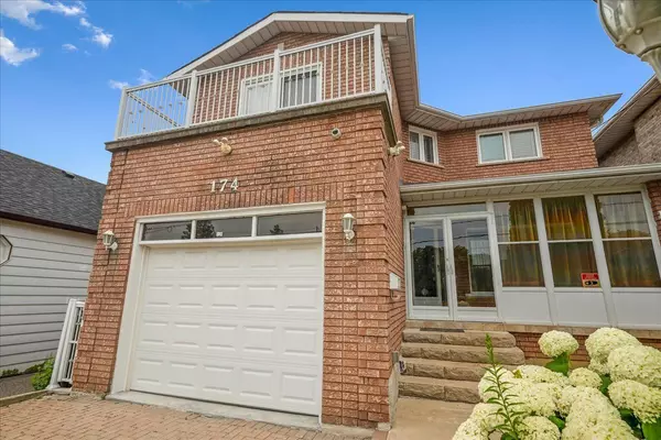 174 Strathnairn AVE S, Toronto W04, ON M6M 2G1