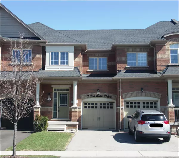 3 Coastline DR, Brampton, ON L6Y 0T5