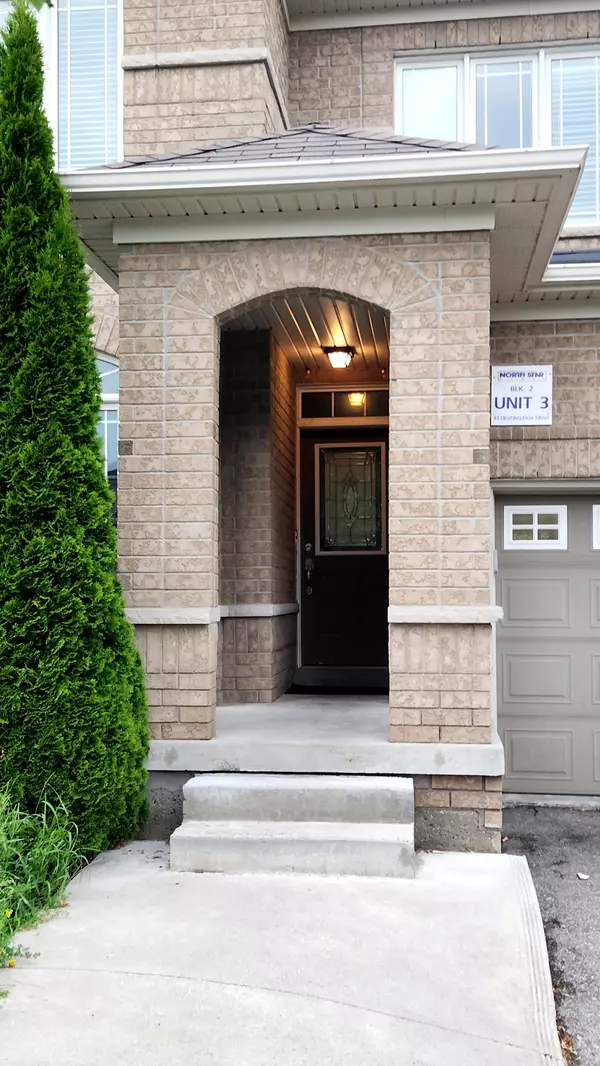 43 Devonsleigh DR, Brampton, ON L7A 3S3