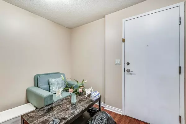 Mississauga, ON L5B 4P5,3888 DUKE OF YORK BLVD #619