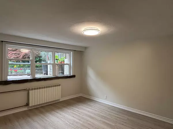 29 Boustead AVE W #Basement, Toronto W01, ON M6R 1Y7