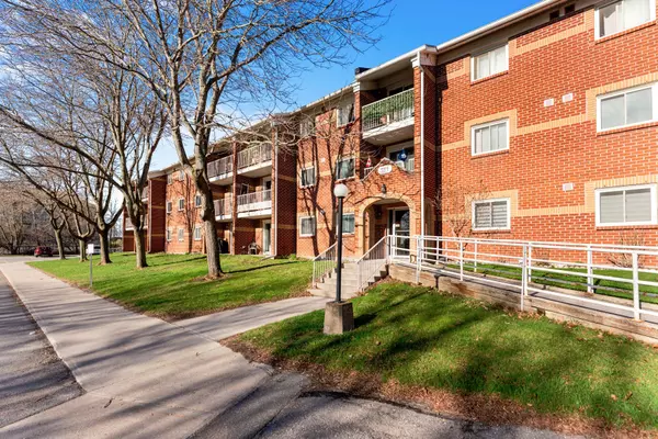 Kingston, ON K7M 8J9,561 Armstrong RD #206