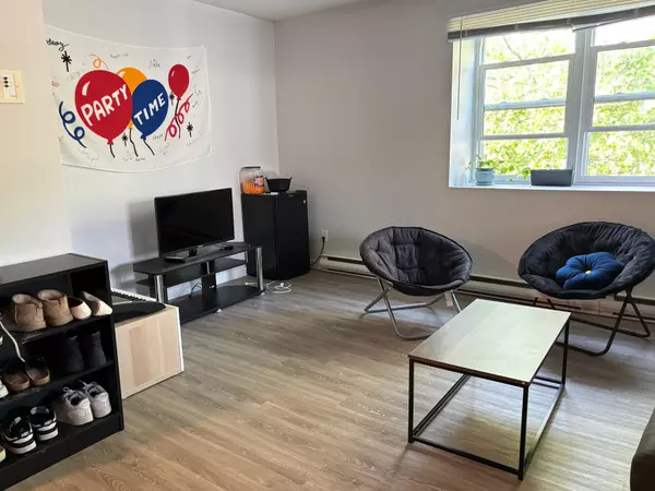 Waterloo, ON N2L 5G5,91 Westmount RD N #3