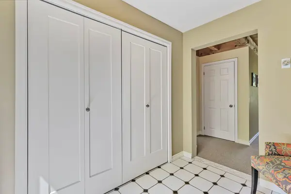 Mono, ON L9W 5Y2,795167 Third Line EHS Line