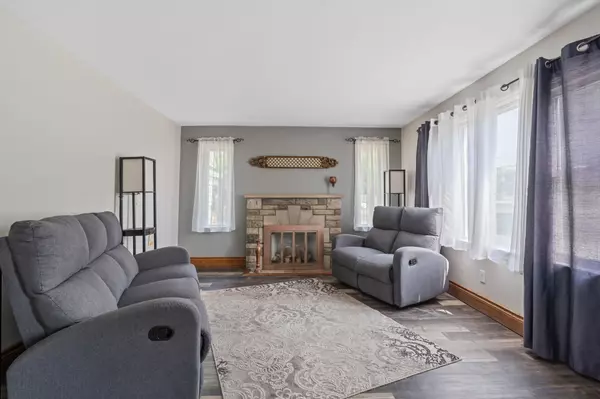 London East, ON N5Z 2R3,149 Pine Lawn AVE