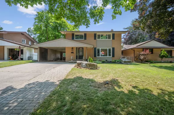 36 Craig DR, Kitchener, ON N2B 2J3