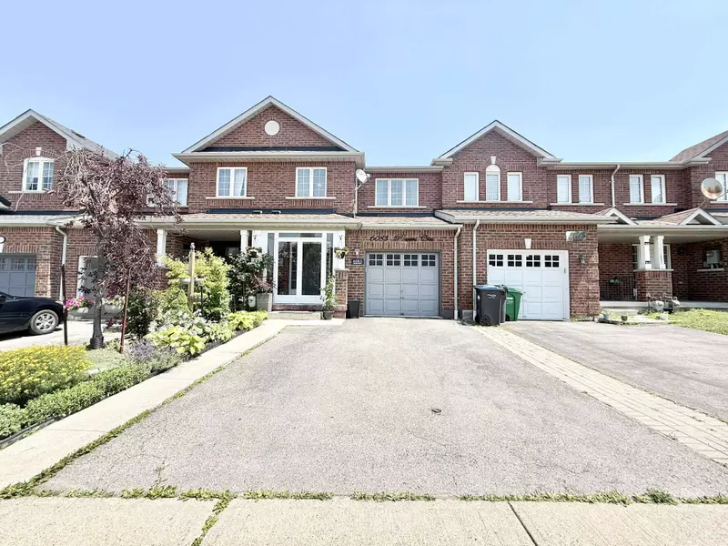 6083 Rowers CRES, Mississauga, ON L5V 3A2