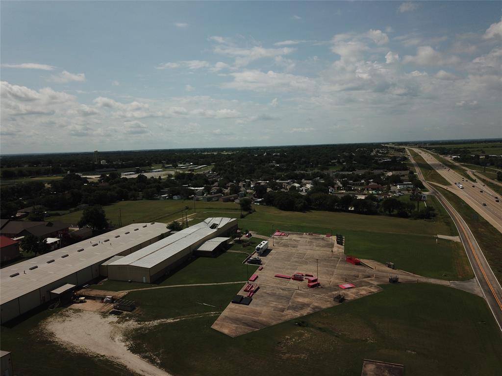 Howe, TX 75459,811 N Collins Freeway