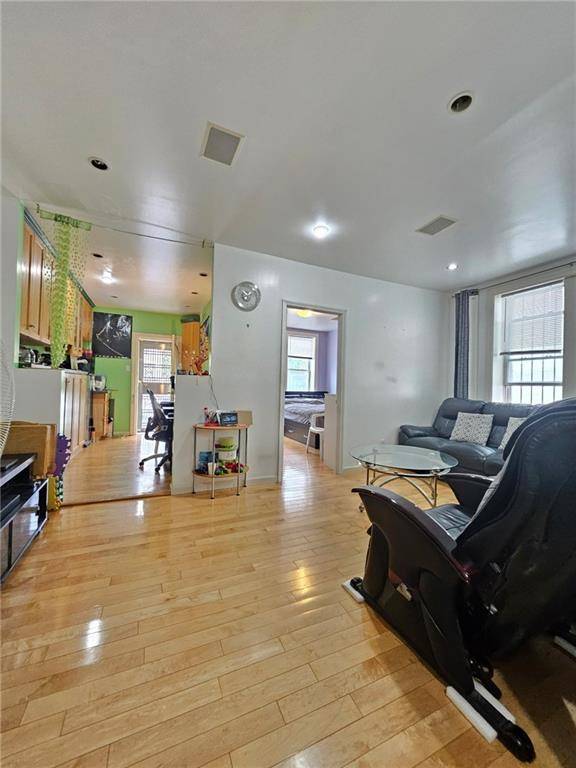 Brooklyn, NY 11223,1714 West 12th ST