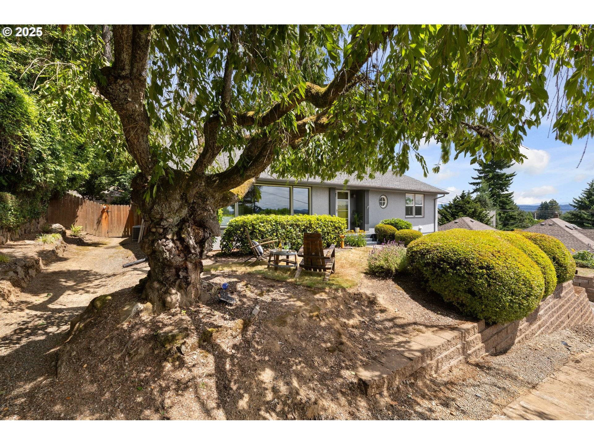 Camas, WA 98607,632 NE EVERETT ST