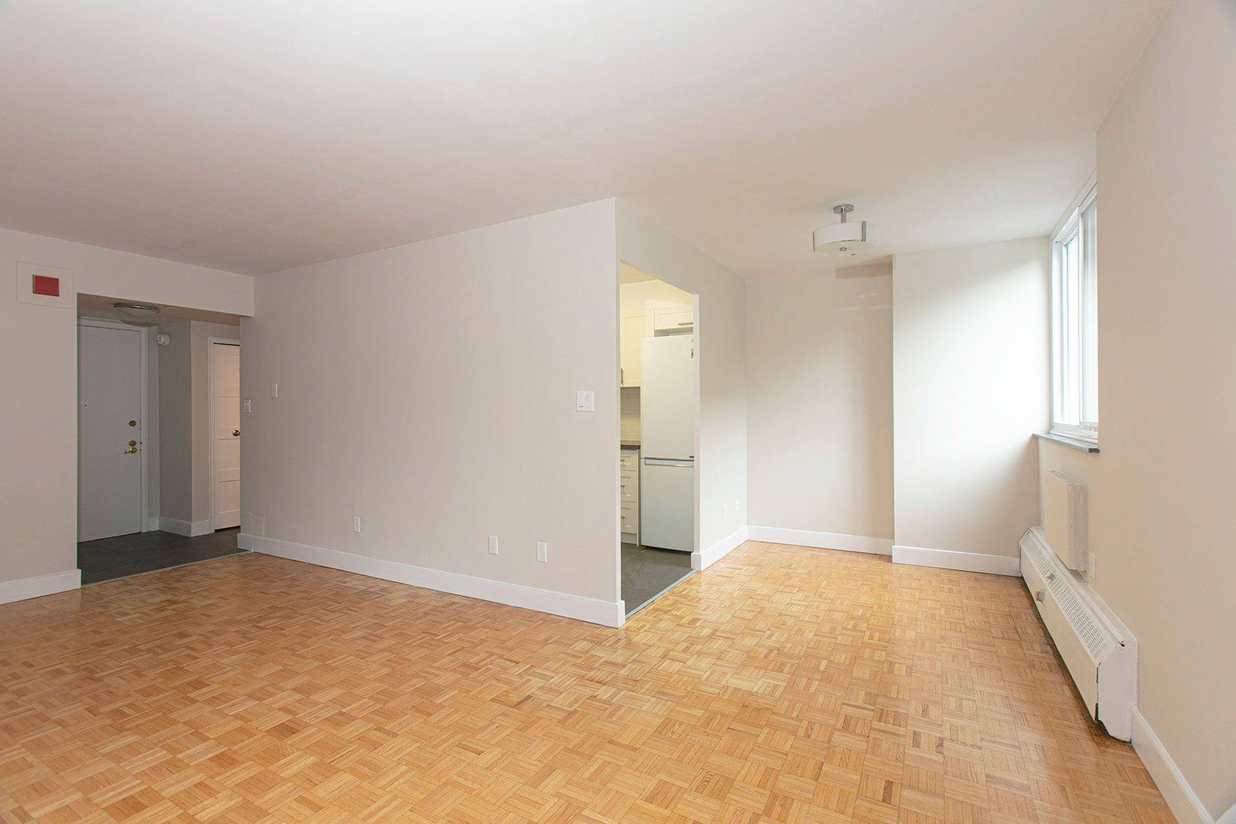 Toronto C04, ON M5N 1J4,10 Shallmar BLVD #115