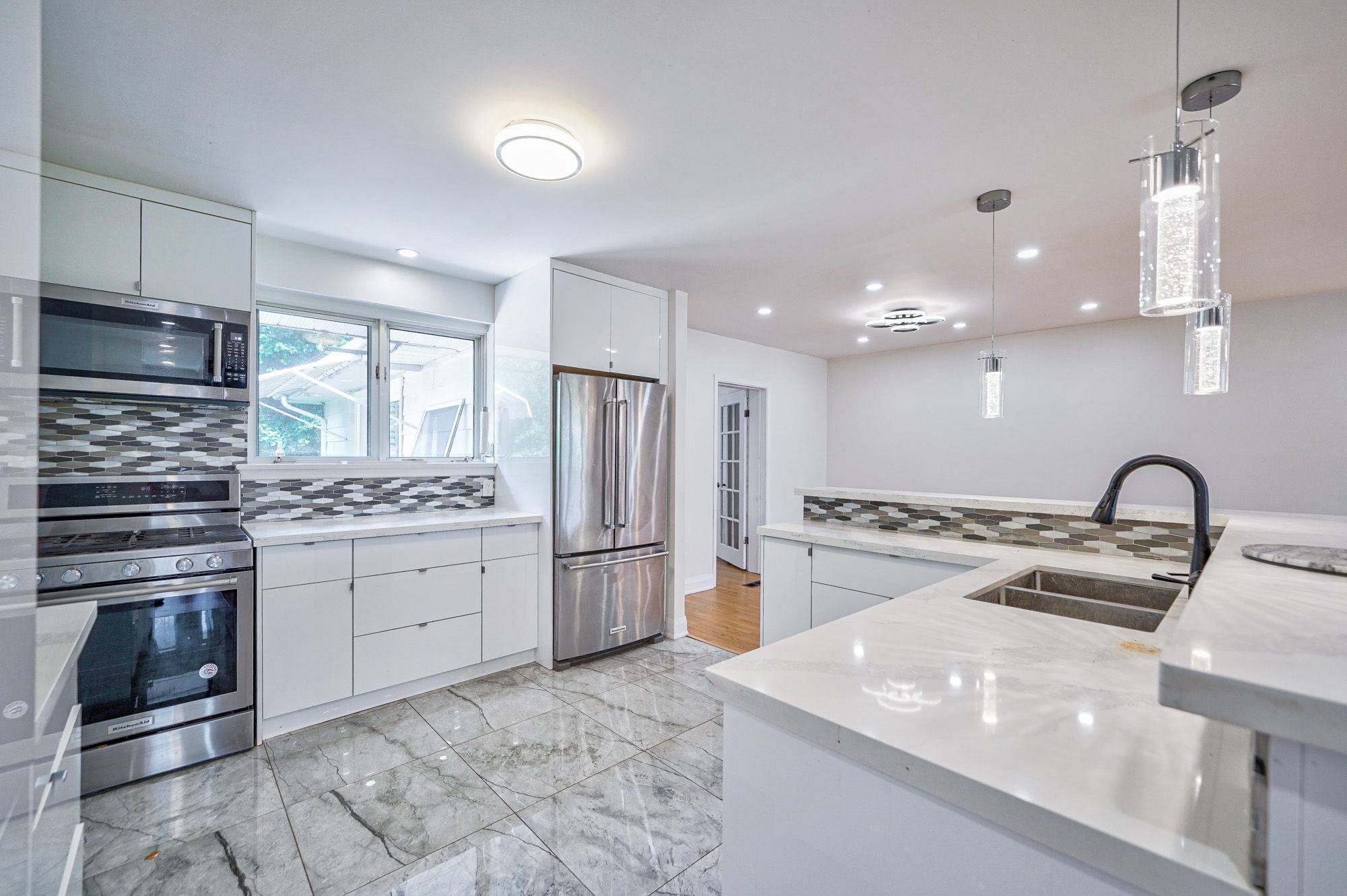 Toronto C14, ON M2M 2N3,148 Newton DR