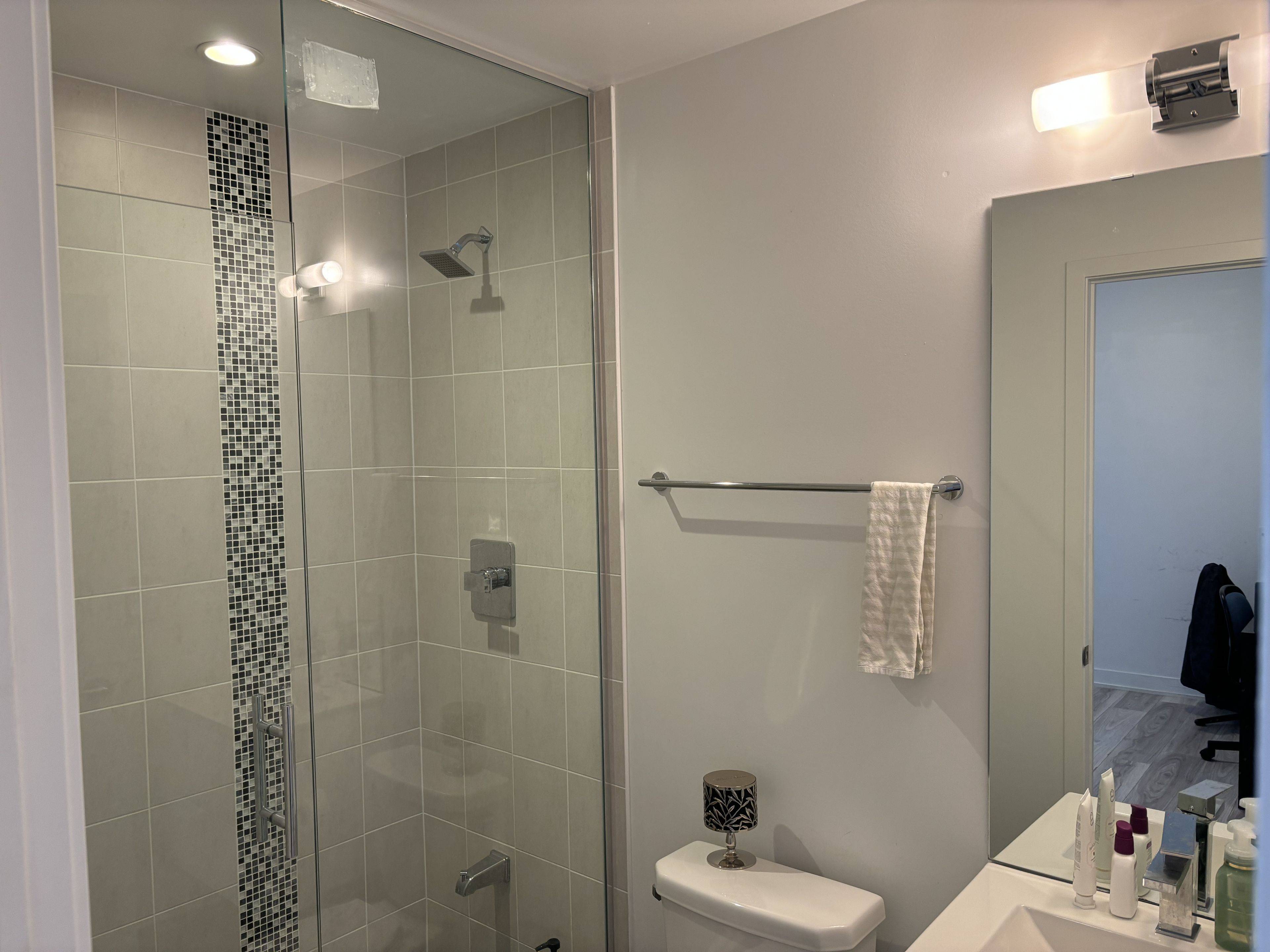 Toronto E05, ON M1T 3W6,195 Bonis AVE #1605