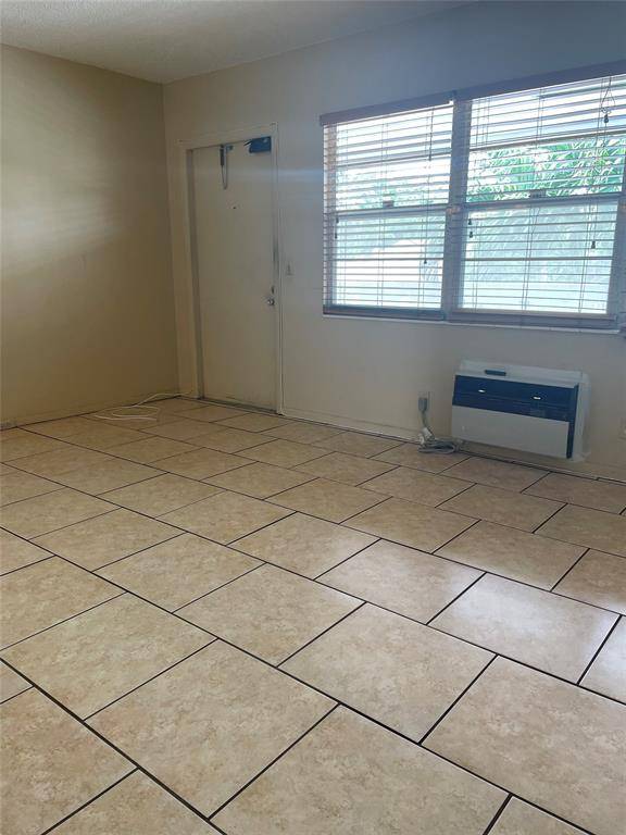 Deerfield Beach, FL 33442,387 Tilford R #387