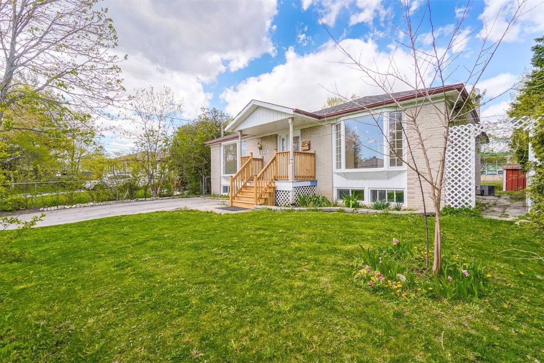 525 Lynett CRES, Richmond Hill, ON L4C 2V8