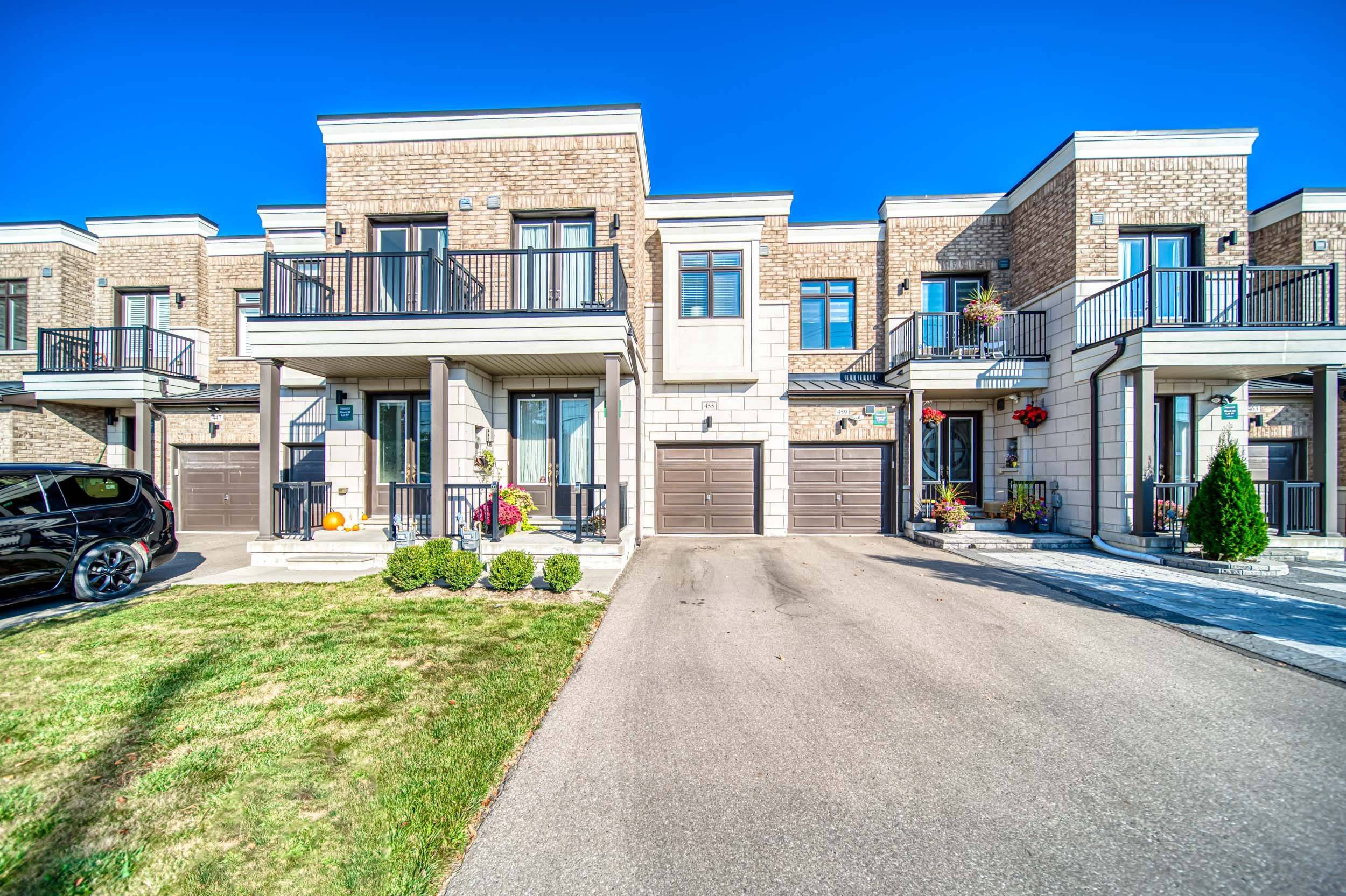 Aurora, ON L4G 2C9,455 Elyse CT