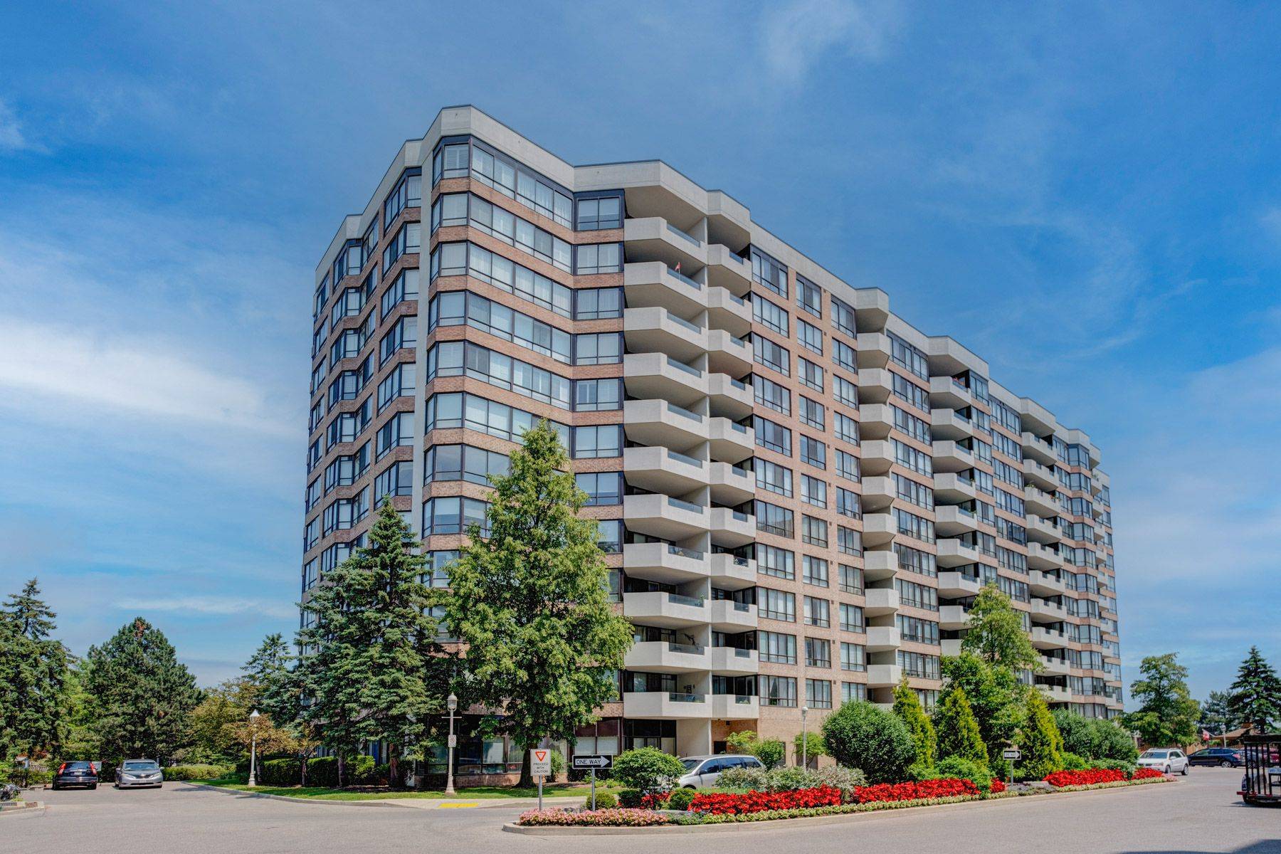 25 Austin DR #624, Markham, ON L3R 8H4