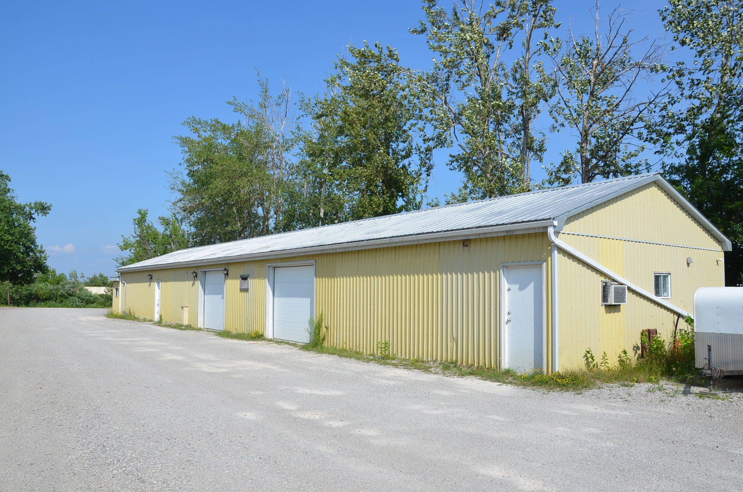Oro-medonte, ON L3V 6H1,42 Forest Plains RD