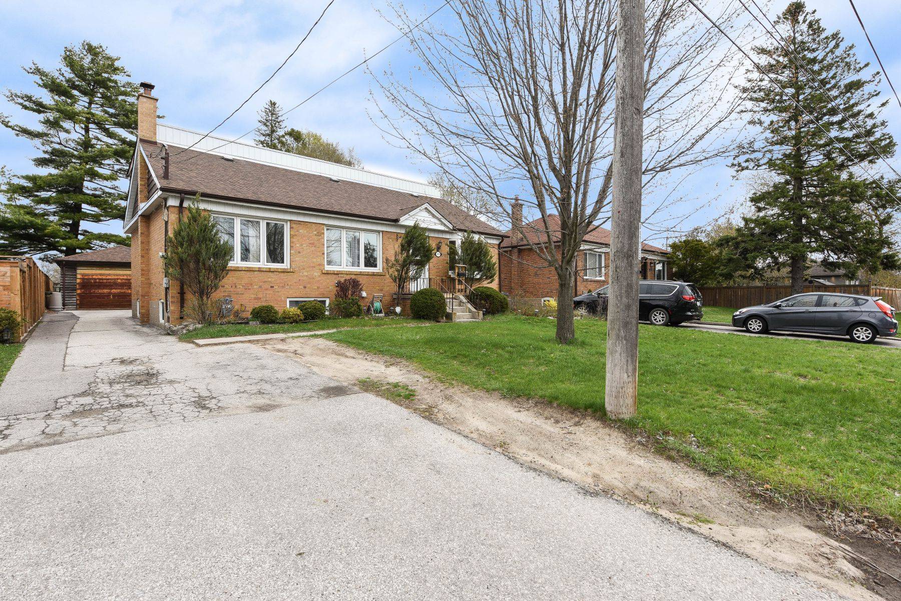 Mississauga, ON L5G 4E8,1275 Northaven DR #basement